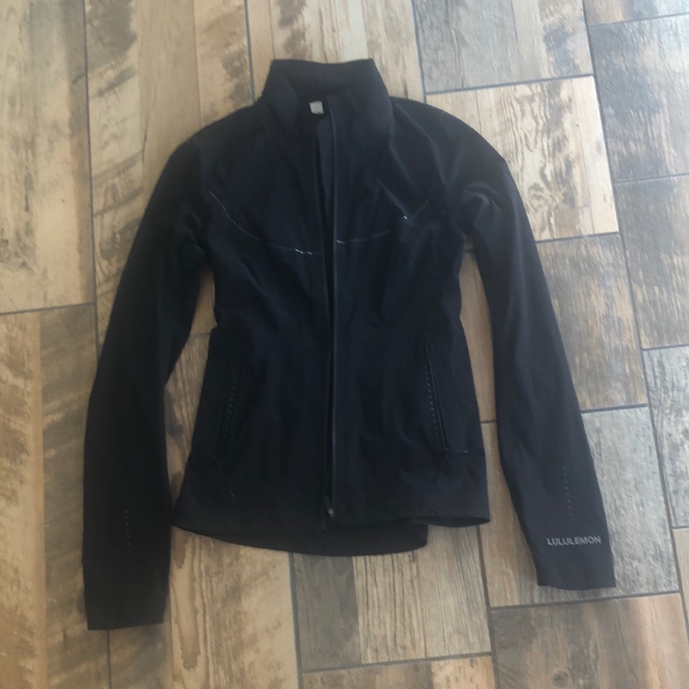 Lulu Fast and Free Windbreaker